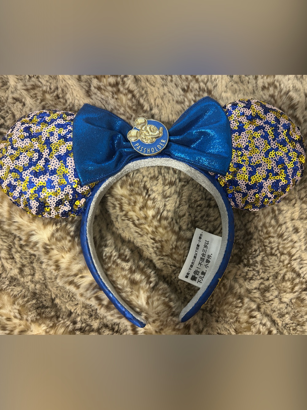 Disney Blue Sequin Minnie Ears Headband with Bow and Gold Passholder Pin